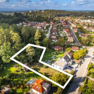 Prodej stavební parcely 1 591 m² Hluboká nad Vltavou, Nádražní