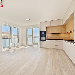 Pronájem bytu 3+kk 62 m² České Budějovice 2, Čakovská