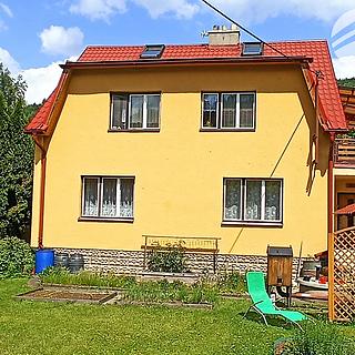 Prodej rodinného domu 202 m&sup2; Valašská Polanka