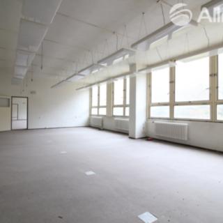 Pronájem kanceláře 2 400 m² Blansko