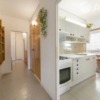 Prodej bytu 3+1 73 m² Brno Kohoutovice, Ulička