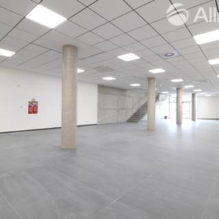 Pronájem obchodu 379 m² Brno