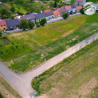 Prodej stavební parcely 654 m² Násedlovice