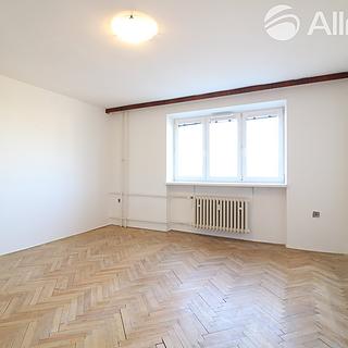 Pronájem bytu 3+kk 65 m&sup2; Brno