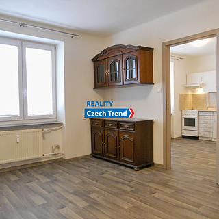 Pronájem bytu 1+1 40 m² Hlubočky