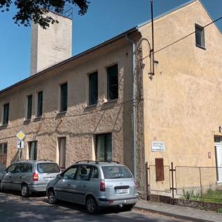 Prodej výrobního objektu 1613 m² Skalná