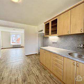 Pronájem bytu 2+1 48 m&sup2; Královské Poříčí