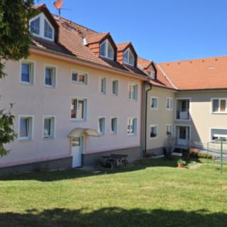 Pronájem bytu 1+1 48 m² Březová