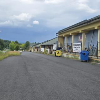 Pronájem obchodu 876 m² Sokolov, Trocnovská