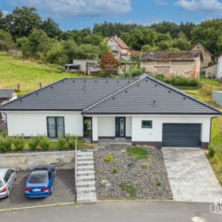 Prodej rodinného domu 182 m² Šabina