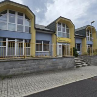 Pronájem obchodu 876 m² Sokolov