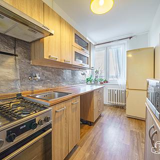 Prodej bytu 3+1 62 m² Sokolov, Marie Majerové