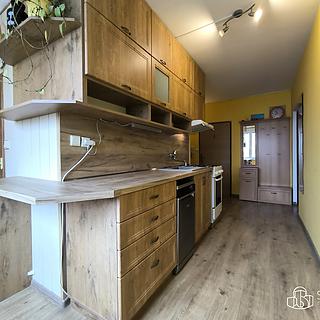 Pronájem bytu 2+1 55 m² Sokolov