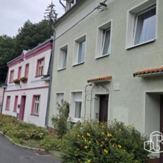 Pronájem bytu 1+1 32 m² Dalovice