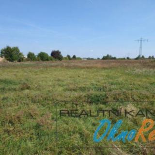 Prodej stavební parcely 1 726 m² Šumná