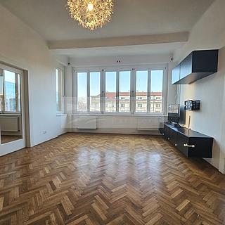 Pronájem bytu 4+1 95 m² Praha Bubeneč, Rooseveltova