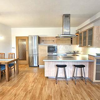 Pronájem bytu 2+kk 64 m² Benešov