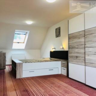 Pronájem bytu 3+1 85 m² Tvarožná