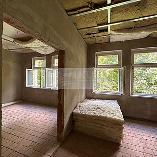 Prodej půdního prostoru 150 m² Karlovy Vary, Sadová