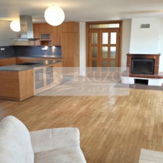 Pronájem kanceláře 237 m² Klíčany