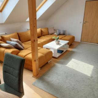 Pronájem bytu 3+1 85 m² Tvarožná