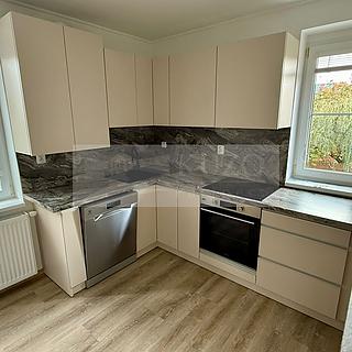 Pronájem bytu 2+kk 47 m² Chomutov, Bělohorská