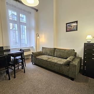 Pronájem bytu 3+kk 70 m&sup2; Praha