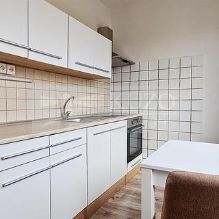 Pronájem bytu 2+1 53 m² Chomutov, Cihlářská