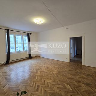 Pronájem bytu 4+1 120 m² Praha