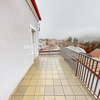 Prodej bytu 2+kk 41 m² Lochovice