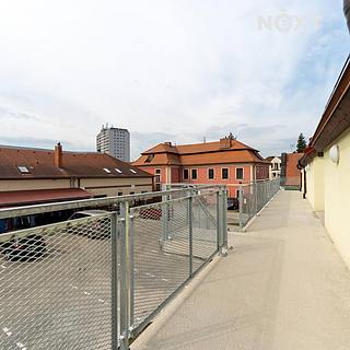 Pronájem bytu 1+kk a garsoniéry 32 m² Dobříš, Mírové náměstí