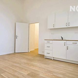 Pronájem bytu 1+kk a garsoniéry 30 m² Kostelec nad Černými lesy, Pražská