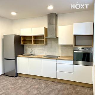 Pronájem bytu 3+kk 68 m² Hluboká nad Vltavou, Masarykova