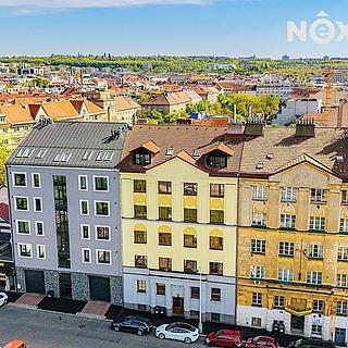 Prodej bytu 4+kk 90 m² Praha Libeň, Horovo náměstí