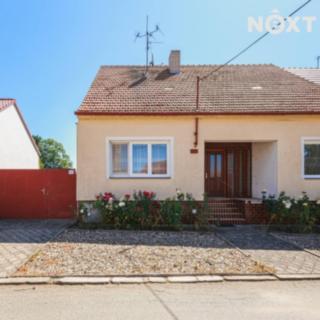 Prodej rodinného domu 210 m² Přítluky