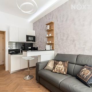 Pronájem bytu 2+kk 40 m² Praha