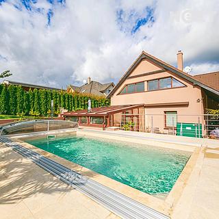 Prodej rodinného domu 308 m² Kovalovice