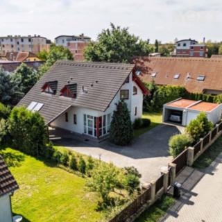 Prodej rodinného domu 250 m² Praha Újezd u Průhonic, Studánková