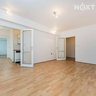 Pronájem bytu 3+1 77 m² Praha Vokovice, Evropská