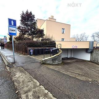 Pronájem parkovacího místa 16 m² Praha Hlubočepy, Lumiérů