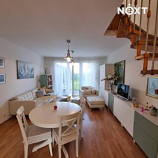 Pronájem rodinného domu 75 m&sup2; Hostivice