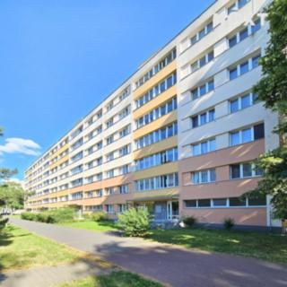 Pronájem bytu 1+kk a garsoniéry 38 m² Pardubice Polabiny, Kosmonautů