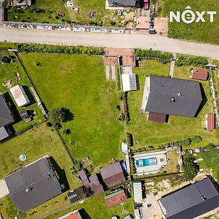 Prodej stavební parcely 996 m&sup2; Skuhrov