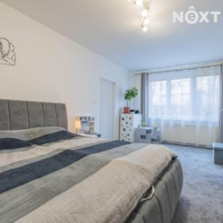 Pronájem bytu 2+1 55 m² Český Krumlov Plešivec, Sídliště Plešivec