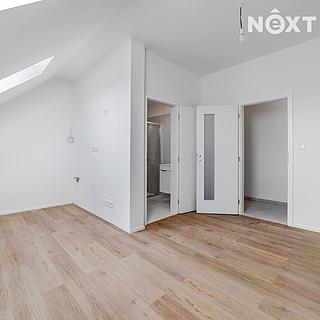 Prodej bytu 1+kk a garsoniéry 27 m² Praha Vysočany, Kolmá