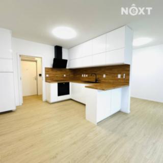 Pronájem bytu 1+kk a garsoniéry 34 m² České Budějovice 6, Nádražní