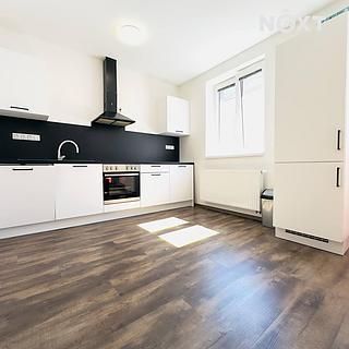 Pronájem bytu 3+kk 80 m&sup2; České Budějovice