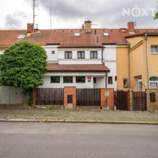 Pronájem rodinného domu 148 m² Praha