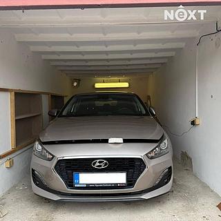 Prodej garáže 18 m&sup2; Větřní