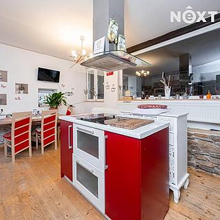 Prodej rodinného domu 120 m² Uhlířské Janovice, Nerudova